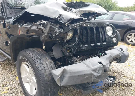 2018 Jeep Wrangler Jk Unlimited Sport S 4X4 z USA, uszkodzony, nr VIN 1C4BJWDG1JL908540